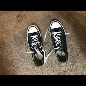 Black converse